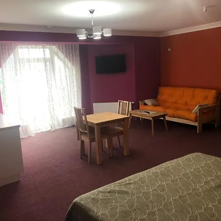 Дбайлива Ципа Bed & Breakfast Mizhhirya  Exterior photo